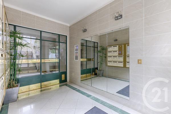 Appartement F7 à vendre  7 pièces - 154,37 m2 PARIS - 75015