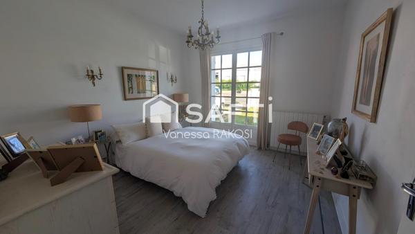 SAINTES MAISON DE PLAIN PIED DE 86 M² - 3 CHAMBRES JARDIN