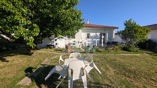 SAINTES MAISON DE PLAIN PIED DE 86 M² - 3 CHAMBRES JARDIN