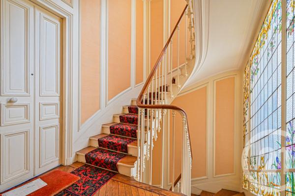 Appartement T4 à vendre  4 pièces - 93,43 m2 PARIS - 75016