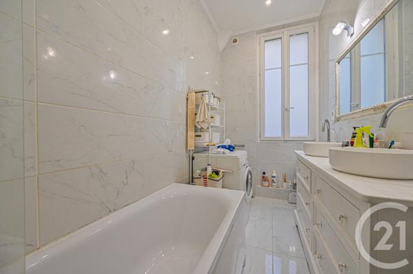 Appartement T4 à vendre  4 pièces - 93,43 m2 PARIS - 75016