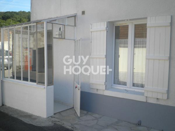 LOCATION d'un appartement 3 pièces (54 m²) à SAINT SAUVEUR