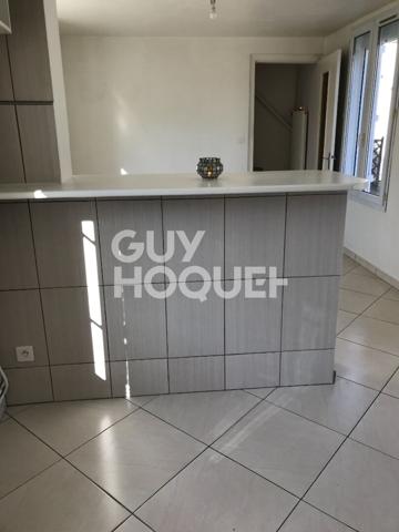 LOCATION d'un appartement 3 pièces (54 m²) à SAINT SAUVEUR