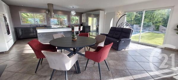 Maison à vendre  8 pièces - 210 m 2   ST JEAN DU GARD  - 30