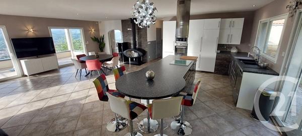 Maison à vendre  8 pièces - 210 m 2   ST JEAN DU GARD  - 30
