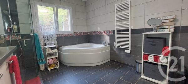 Maison à vendre  8 pièces - 210 m 2   ST JEAN DU GARD  - 30