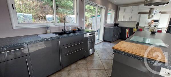 Maison à vendre  8 pièces - 210 m 2   ST JEAN DU GARD  - 30