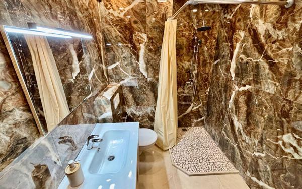 Appartement à vendre    3 pièces • 62 m2 Cannes