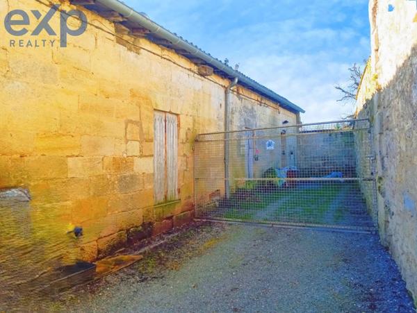 33570 - GRAND-SAINT-ÉMILIONNAIS-ENSEMBLE IMMOBILIER FAMILLIALE -