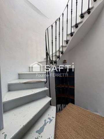 Appartement centre, T3 45m2 terrasse tropézienne