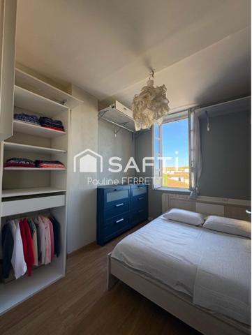 Appartement centre, T3 45m2 terrasse tropézienne