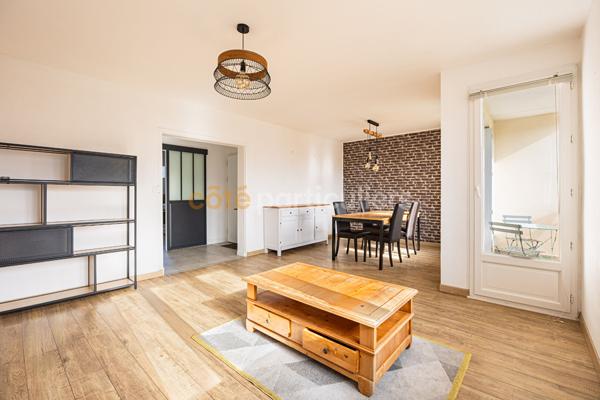 Vente
                Maison122 m² - 6 Pièces -
                    NANTES (44300)