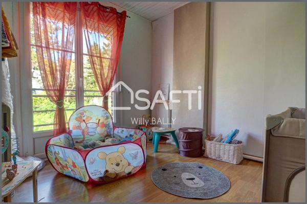 Maison indépendante dans un environnement calme..