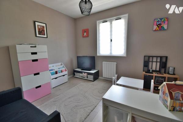 Maison familiale rénovée – 4-5 chambres, bureau et vie de plain-pied
