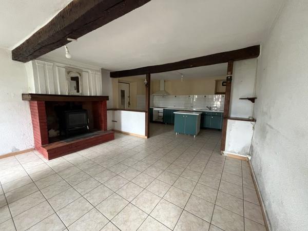 Immeuble à vendre |  Lasserre |  273,1 m²