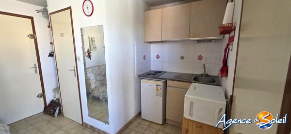 Appartement à Saint-Pierre-la-Mer T2 AVEC PARKING