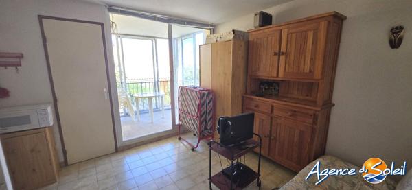 Appartement à Saint-Pierre-la-Mer T2 AVEC PARKING
