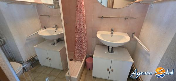 Appartement à Saint-Pierre-la-Mer T2 AVEC PARKING