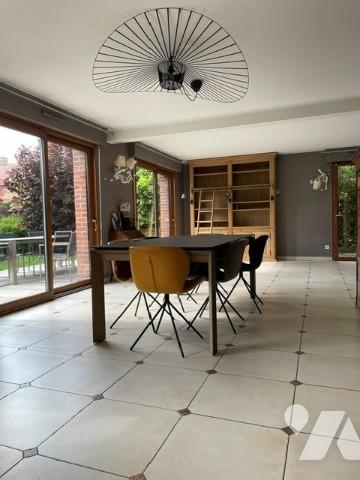 " BELLE MAISON INDIVIDUELLE " avec garage , 6 chambres ( dont une possible au rdc), …