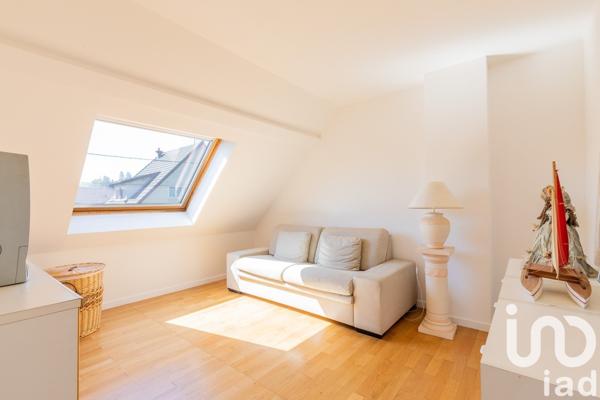 Pavillon 5 pièces de 122 m² à Yerres (91330)