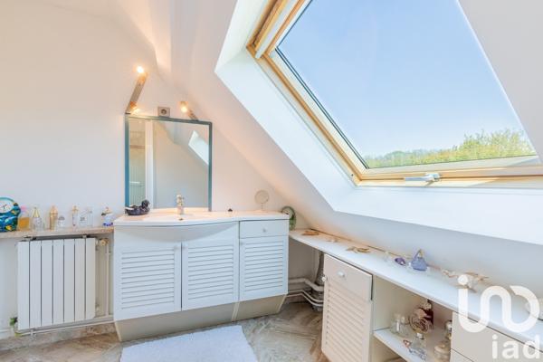 Pavillon 5 pièces de 122 m² à Yerres (91330)