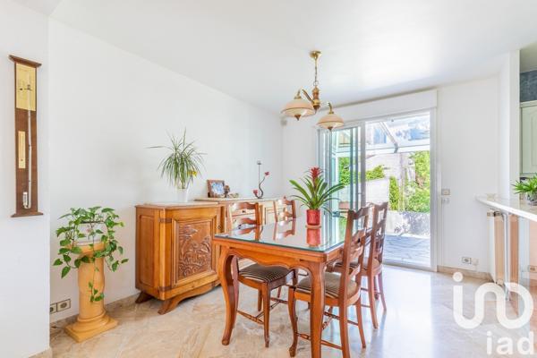 Pavillon 5 pièces de 122 m² à Yerres (91330)