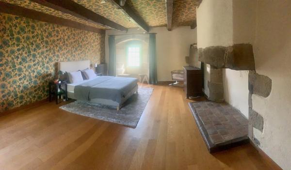 Manoir 15ème sur une parcelle de 4,6ha