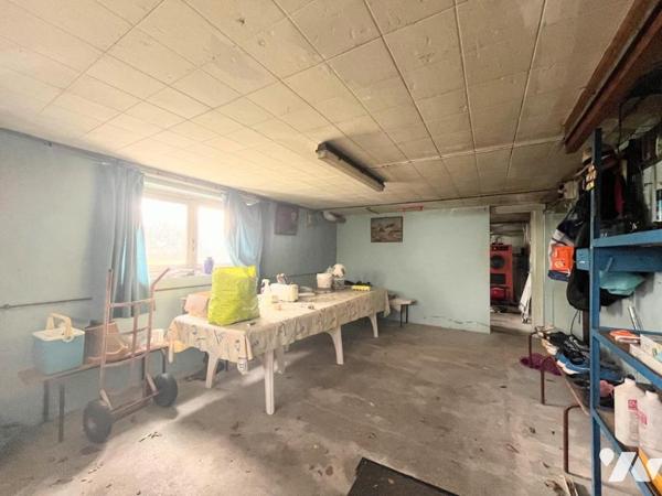 PROPRIETE A RENOVER - 2 MAISONS ET HANGAR - FOUESNANT - MOUSTERLIN