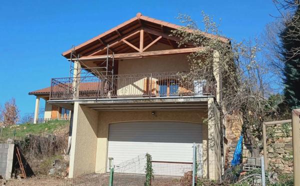 Superbe maison avec vue exceptionnelle à Vic le comte (63)