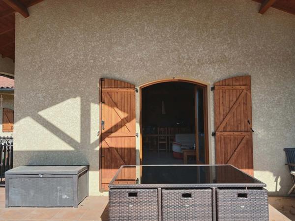 Superbe maison avec vue exceptionnelle à Vic le comte (63)