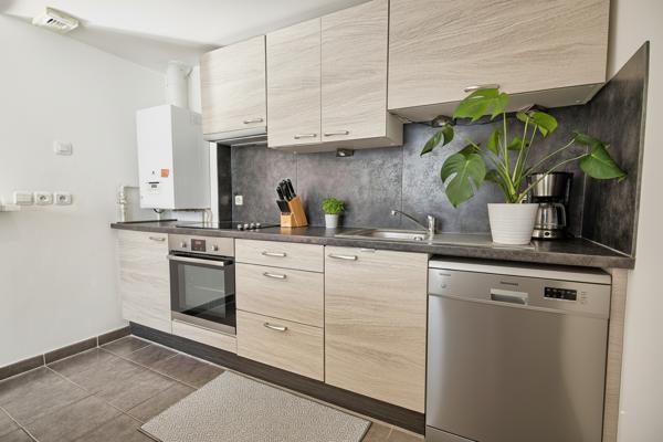 Appartement T5 de 113m² avec garage, terrasse et balcons