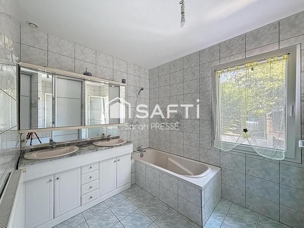 RARE SUR LE MARCHÉ – Maison de plain-pied en centre-ville de Vertou