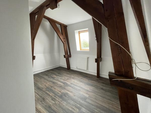 Location Appartement100 m² - 4 Pièces - ST POL SUR TERNOISE (62130)