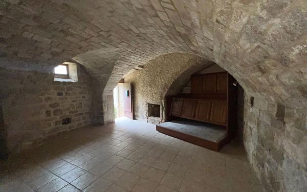 Maison à vendre    3 pièces •  Largentière