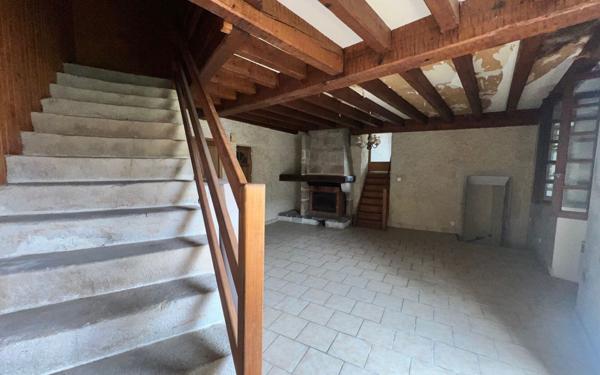 Maison à vendre    3 pièces •  Largentière