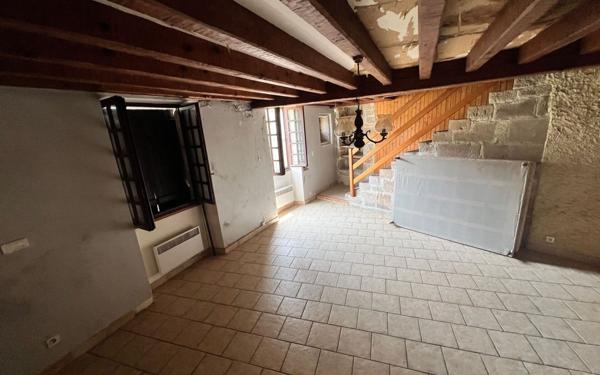 Maison à vendre    3 pièces •  Largentière