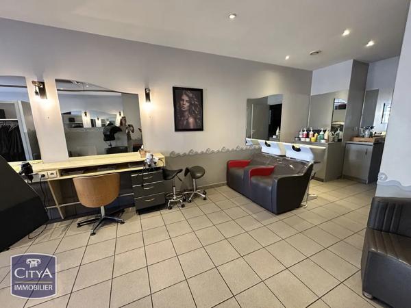 Local commercial à vendre 68.39m² Saint-Chamond (42400)