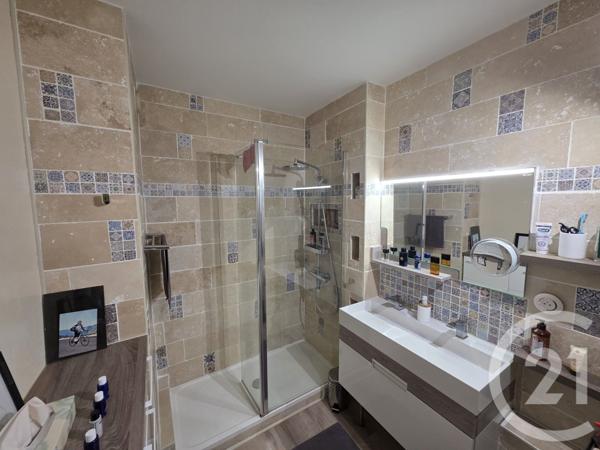 Appartement F3 à vendre  4 pièces - 95,60 m2 CRECY LA CHAPELLE - 77