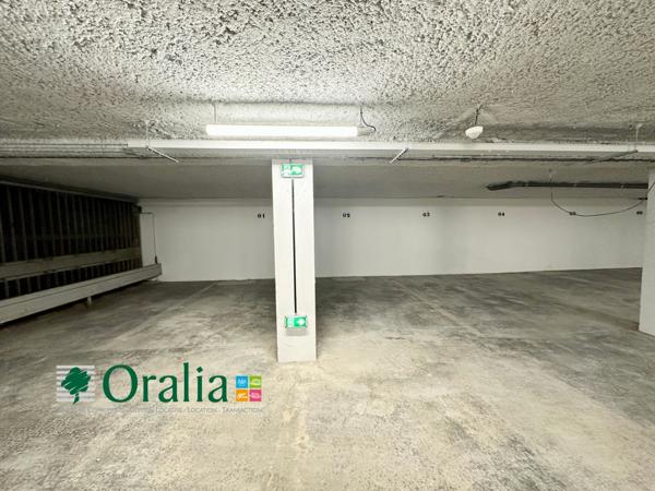 Parking · Location Bordeaux (33000)