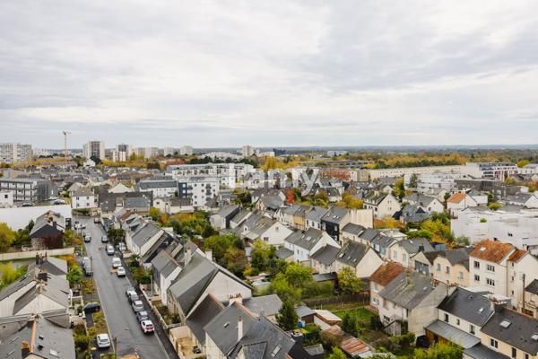 Parking + annexe + appartement