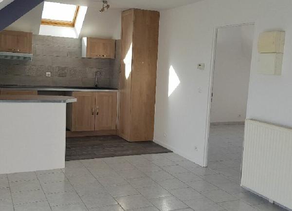 Appartement à louer    3 pièces •  Sens