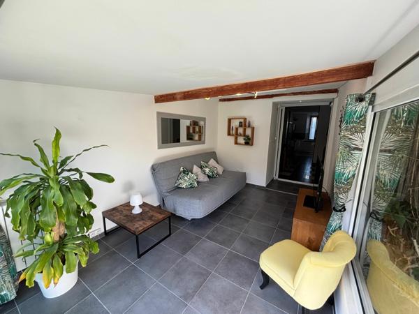 Appartement à vendre    3 pièces • 64,10 m2 La Seyne-sur-Mer