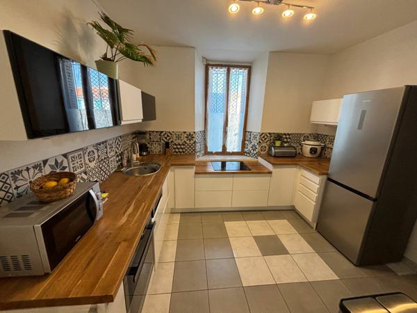 Appartement à vendre    3 pièces • 64,10 m2 La Seyne-sur-Mer