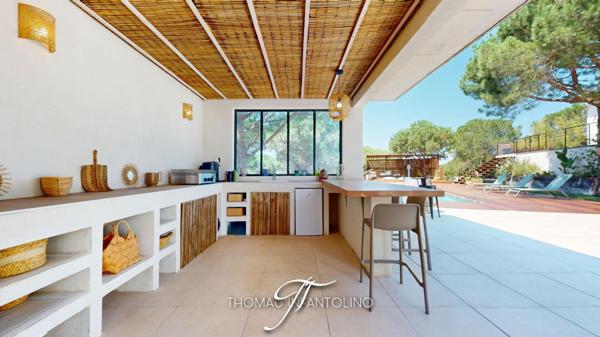 MAISON D'ARCHITECTE - 195 M2 - 4 CHAMBRES - PISCINE 14 X 5 - GARAGE
