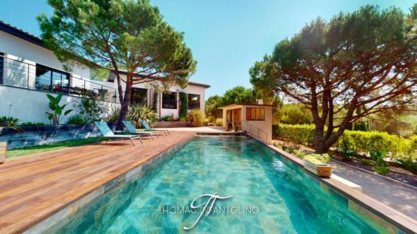 MAISON D'ARCHITECTE - 195 M2 - 4 CHAMBRES - PISCINE 14 X 5 - GARAGE