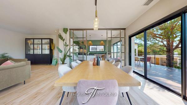 MAISON D'ARCHITECTE - 195 M2 - 4 CHAMBRES - PISCINE 14 X 5 - GARAGE