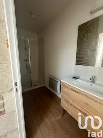 Location appartement 2 pièces 79 m² Saint-Gilles