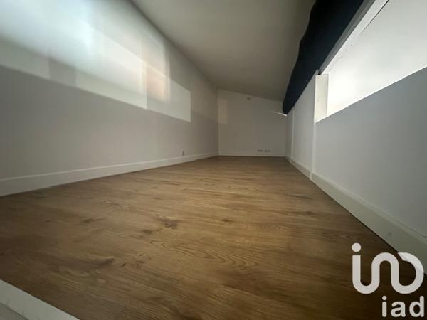 Location appartement 2 pièces 79 m² Saint-Gilles