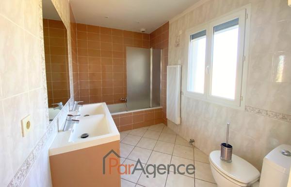 SAINT-SULPICE-DE-ROYAN MAISON FAMILIALE GRAND VOLUME AVEC DO