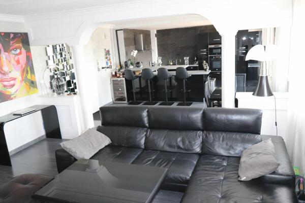 Appartement à vendre    4 pièces • 90,65 m2 Livry-Gargan